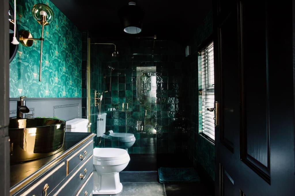 Vakantiehuis Designer 4-bed In The Heart Of *