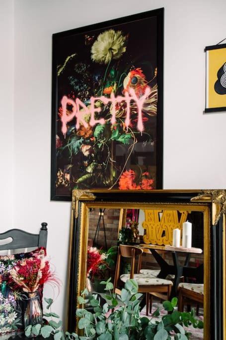 Designer 4-bed In The Heart Of * Belfast