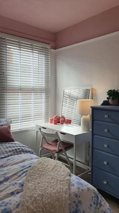 Designer 4-bed In The Heart Of