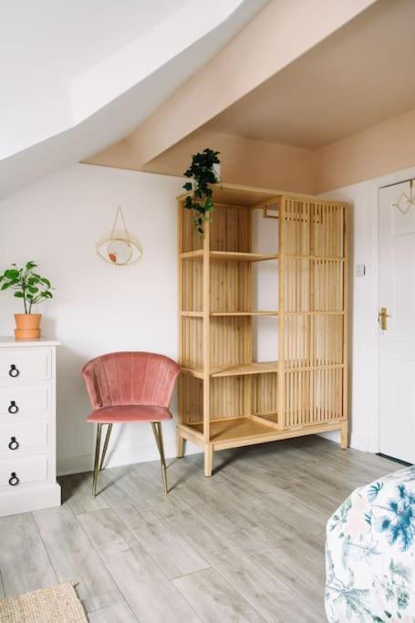 Designer 4-bed In The Heart Of Belfast